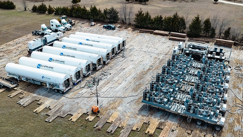 Small-scale LNG modular infrastructure supporting energy logistics